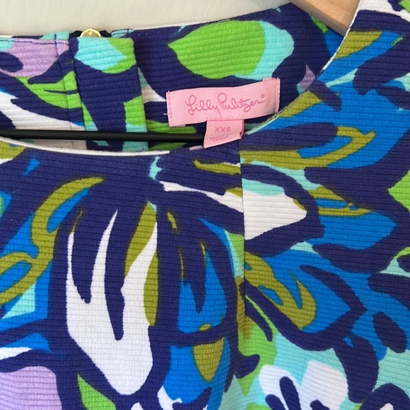 LILLY PULITZER Floral Dress in Size 2 - Picture 3 of 11